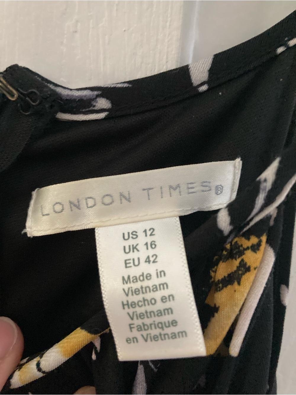 London Times Black Jumpsuit with Yellow & White Floral Print - Picture 4 of 4